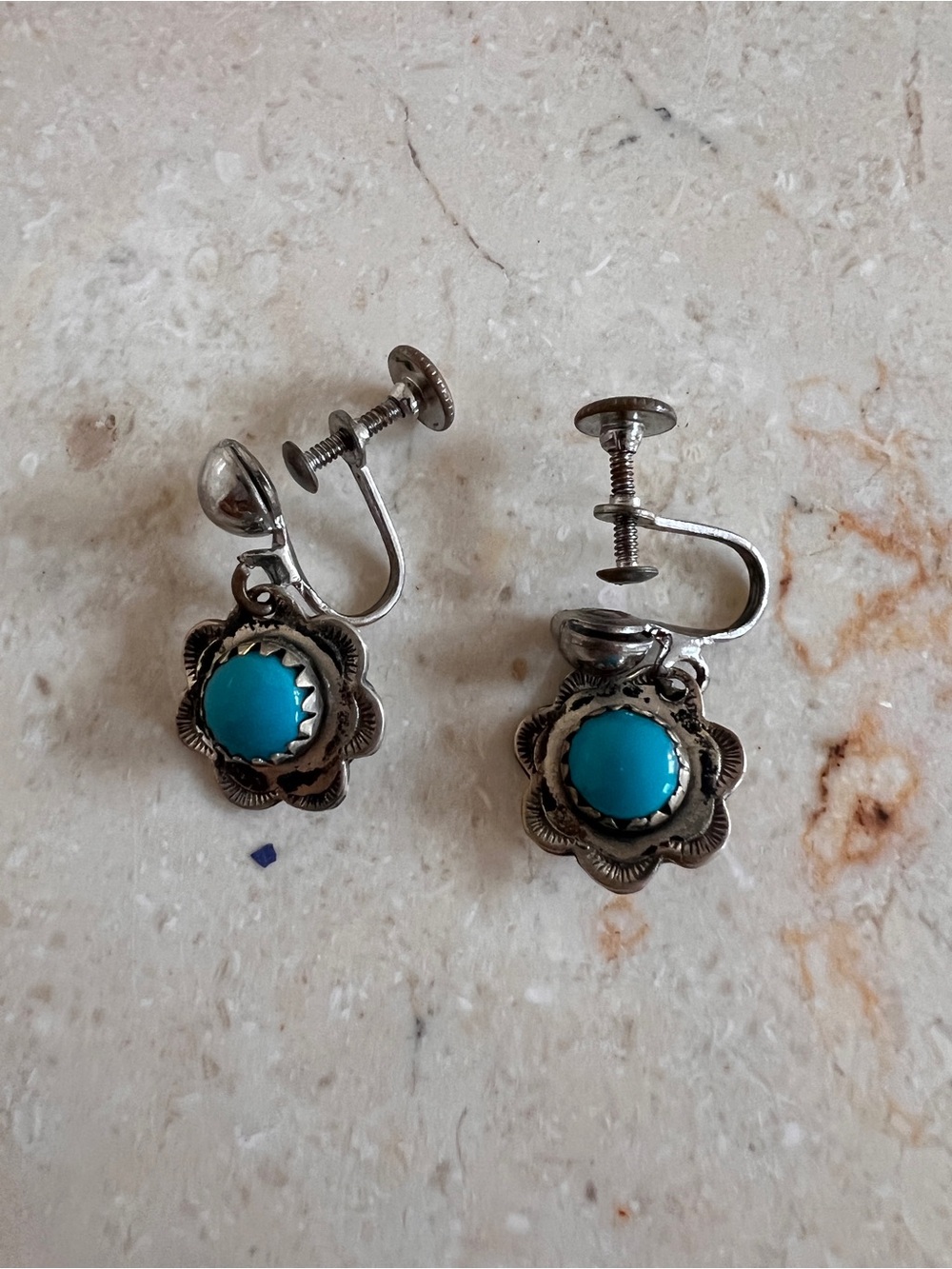 Vintage-Style Turquoise Floral Screw-Back Earrings